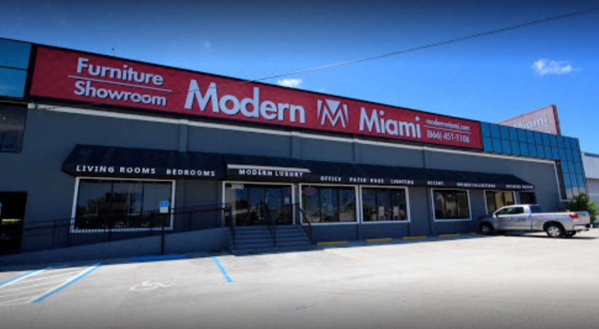 Factory outlet 2024 miami florida