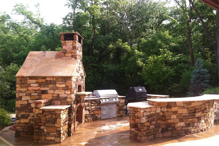 St. Louis Homeowners Extend Outdoor Living Seasons With Fire Features