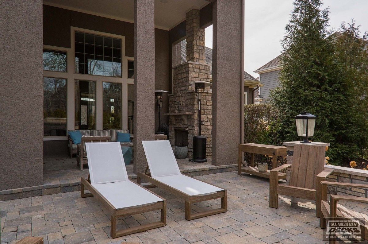 Enhancing Your Lee's Summit Patios with Fall Decorations and Comfort