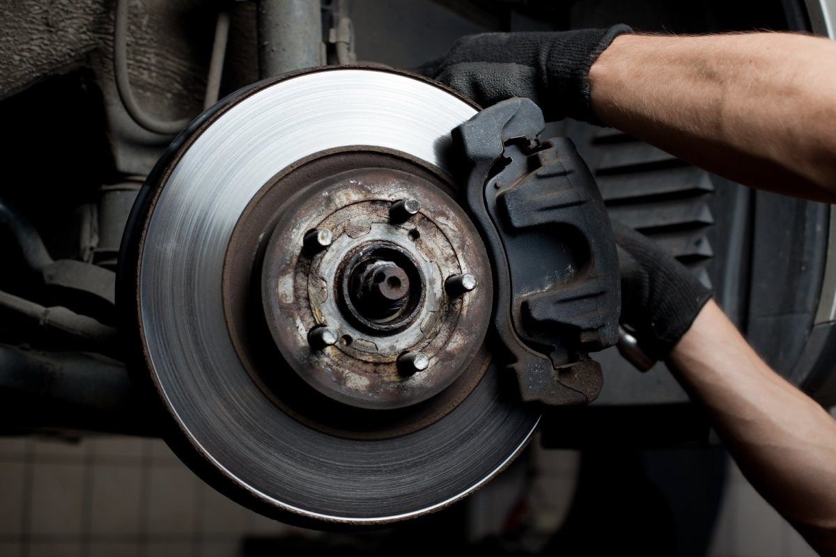 Bullet Automotive Warns Drivers: 5 Key Signs Your Brake Pads Need Replacing