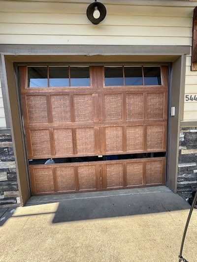 2025 Sees Spike In Garage Door Installations As Kirkland's Real Estate Grows
