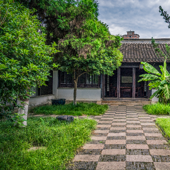 Columbus Landscapers Break Down the Difference Between Landscaping & Hardscaping