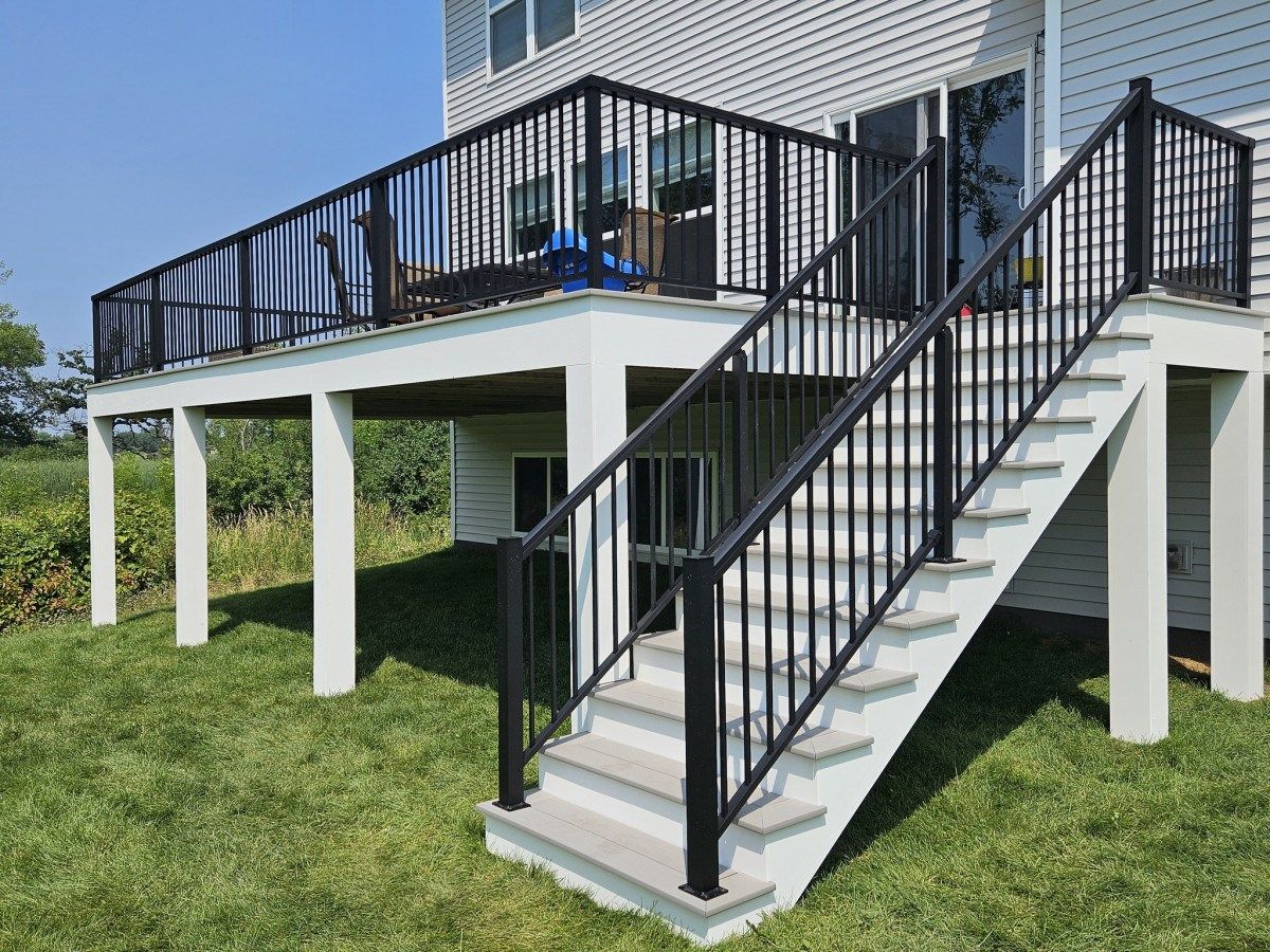 Golden Valley's Leading Deck Builder: Personal Pride Construction