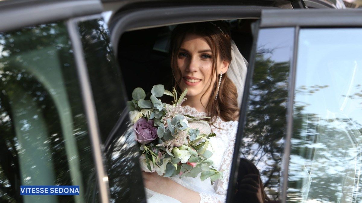 Vitesse Sedona Shares Tips for Booking Luxury Wedding Transportation in Arizona