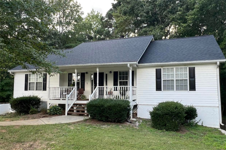 Roofing Issues Surge in Montgomery County, Warns Firm