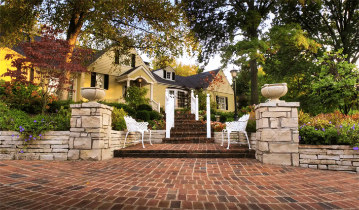 St. Louis Landscapes Require Strategic Fall Prep Before Winter Freeze