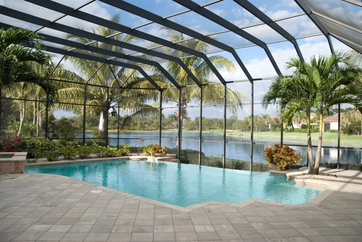 Keep Your Pool Enclosure Looking New in Florida