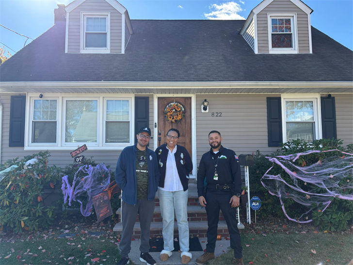 Dream Home Roofing Honors Veteran With Free Roof Installation on Veterans Day